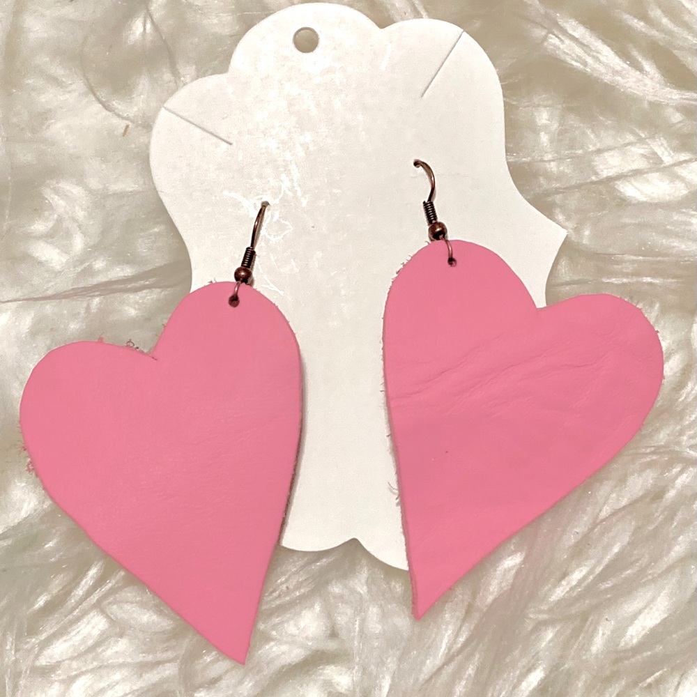 Lightweight leather heart earrings